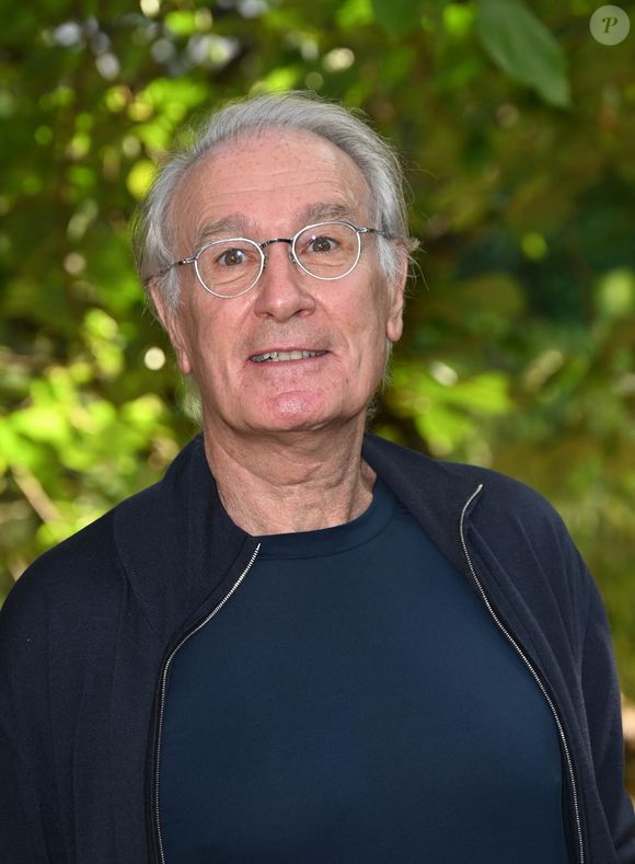Bernard Le Coq au photocall du film “Choeur de rockers” lors du 15ème festival du film francophone de Angoulême, France, le 26 août 2022. © Coadic Guirec/Bestimage