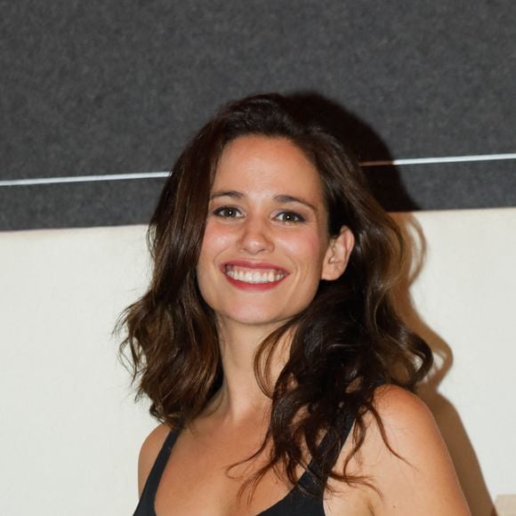 Lucie Lucas - Avant-première du film "Marcher sur l'eau" au Mk2 Odéon à Paris, le 8 novembre 2021. © Christophe Clovis/Bestimage