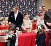 Chaque enfant a reçu un cadeau de Noël avant l'heure.

Le prince Albert II de Monaco, la princesse Charlene et leurs enfants la princesse Gabriella et le prince héréditaire Jacques ont accueilli les enfants monégasque pour le traditionnel arbre de Noël du Palais à Monaco, le 17 décembre 2025. © Bruno Bebert/Bestimage