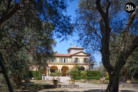 Le Domaine des Aspres, dans le sud de la France, est à vendre.