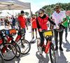 Elle a ainsi pu donner les bons gestes à suivre aux enfants lorsqu'ils sont à vélo. 

Le prince Albert II de Monaco et la princesse Charlene ont participé à la Road Safety Day, une journée de sensibilisation et de sport pour toute la famille dédié à la sécurité routière à vélo et à l'initiation des jeunes au sport, à Monaco organisée par la Fondation Princesse Charlene, le 23 mars 2025.  © Bruno Bebert/Bestimage
