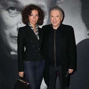 Michel Drucker et sa petite-fille Rebecca (fille de S. Jarre et petite fille de D. Saval) - People à la générale de l'opéra-rock "Starmania" à la Seine Musicale de Boulogne-Billancourtle 8 novembre 2022. © Dominique Jacovides-Coadic Guirec/Bestimage