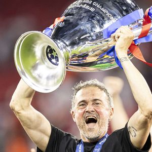 Une méthode qui semble porter ses fruits avec un deuxième sacre européen consécutif.

Deception equipe de Arsenal apres leur defaite Luis Enrique (ESP) - Finale de la Ligue des Champions 2026 opposant le Paris Saint-Germain (PSG) à Arsenal FC au stade Ferenc-Puskas à Budapest

©Elyxandro Cegarra / PsnewZ / Bestimage