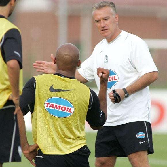 Jean-Alain Boumsong et Didier Deschamps avant un match amical, Juventus de Turin contre Giaveno à Vinovo, Italie, le 24 août 2006. Photo Jonathan Moscrop/LA PRESSE/Cameleon/ABACAPRESS.COM