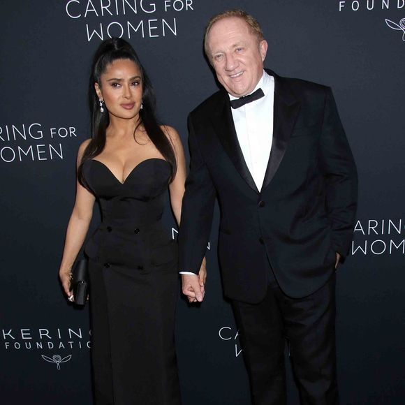 Ce lundi 22 septembre 2025, Salma Hayek s'est saisie de ses réseaux sociaux pour célébrer le 18ème anniversaire de sa fille Paloma Valentina, née de ses amours avec l'homme d'affaires François-Henri Pinault.

NEW YORK, NY - 11 SEPTEMBRE : Salma Hayek et François-Henri Pinault lors du quatrième dîner annuel « Caring for Women » organisé par la Fondation Kering au restaurant The Pool, le 11 septembre 2025 à New York. © PPS/Bestimage