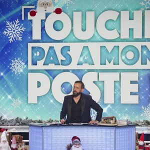 Exclusif - Cyril Hanouna sur le plateau de l'émission "Touche pas à mon poste" (TPMP) diffusée en direct sur C8 le 19 décembre 2024 

© Jack Tribeca / Bestimage