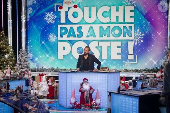 Exclusif - Cyril Hanouna sur le plateau de l'émission "Touche pas à mon poste" (TPMP) diffusée en direct sur C8 le 19 décembre 2024 

© Jack Tribeca / Bestimage