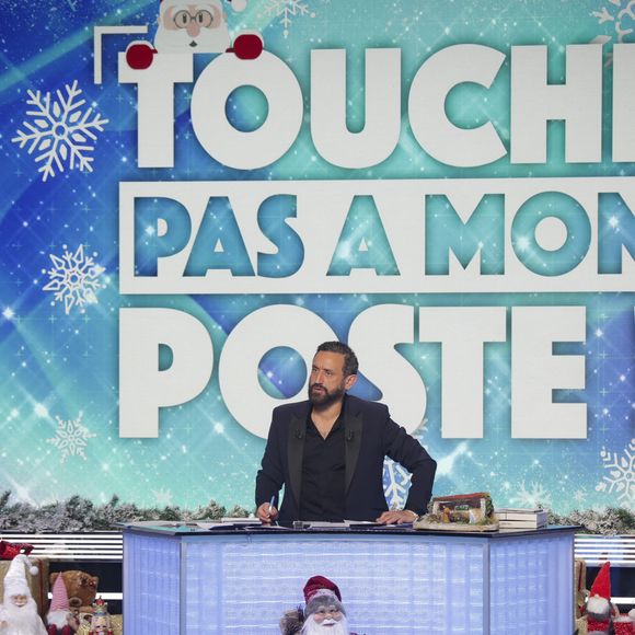 Exclusif - Cyril Hanouna sur le plateau de l'émission "Touche pas à mon poste" (TPMP) diffusée en direct sur C8 le 19 décembre 2024 

© Jack Tribeca / Bestimage