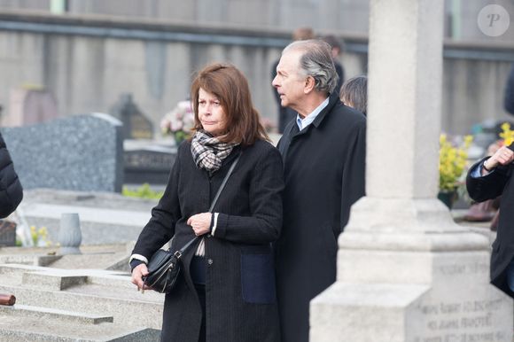 Roland Giraud et Claire Nadeau lors des obseques de Véronique Colucci au cimetière de Montrouge, Paris, France le 12 avril 2018. Photo ABACAPRESS.COM