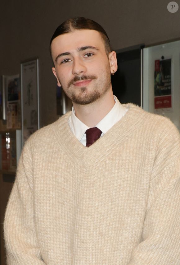 Exclusif - Pierre Garnier lors de la conférence de presse à l'occasion des quarante ans des Victoires de la Musique dans les locaux de France Télévisions le 13 janvier 2025 en présence des révélations masculines et féminines de l'année.

 La Cérémonie des 40èmes Victoires de la Musique se tiendra en direct de la Seine Musicale vendredi 14 février 2025. Elle sera diffusée sur France 2 et France Inter à partir de 21h10 et présentée par L.Salamé et C.Féraud.

© Coadic Guirec / Bestimage