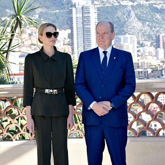 Le prince Albert II de Monaco, sa femme la princesse Charlene et la princesse Caroline de Hanovre ont pu découvrir les travaux d'aménagements réalisés pendant 5 ans au jardin exotique de Monaco avant son ouverture au public le 30 mars.© Bruno Bebert / Bestimage