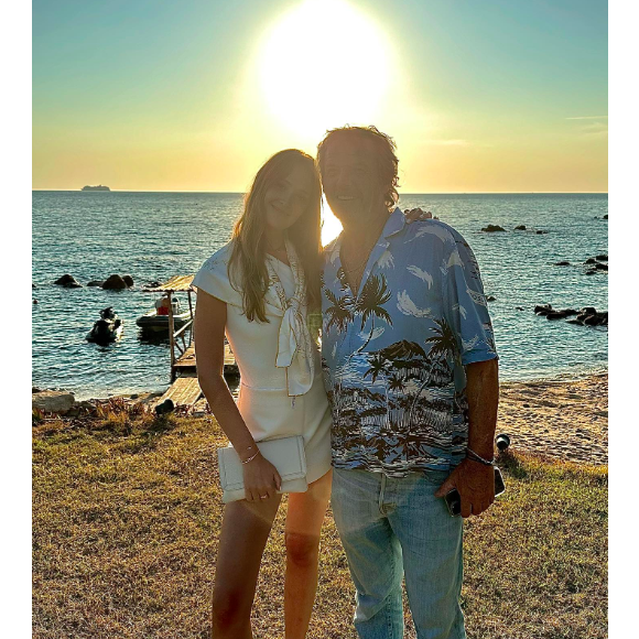 Profondément attaché à l'île de Beauté, il apprécie particulièrement la sincérité et l'accueil chaleureux des locaux.

Jean-Luc Reichmann et sa fille Rosalie Reichmann sur une plage, photo publiée le 31 juillet 2023.