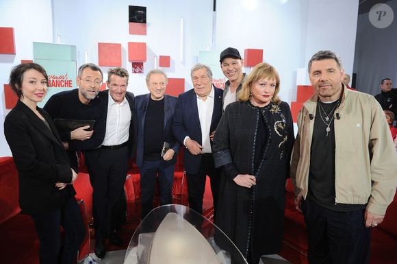 Jeanne Cherhal, Olivier Menard, Benjamin Castaldi, Michel Drucker, Emmanuel Cahunu, Gael Le Forestier, Catherine Jacob et Philippe Lellouche lors de l'enregistrement de l'émission "Vivement dimanche" au studio Rive Gauche, présentée par M.Drucker avec une diffusion sur France 3 le 8 mars 2026, à Paris, France, le 25 février 2026. © Guillaume Gaffiot/Bestimage