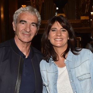 Info - Estelle Denis et Raymond Domenech se sont séparés - Info du 26/12/2020 - (Raymond Domenech nouvel entraîneur du FC Nantes) - Estelle Denis et son compagnon Raymond Domenech - Les célébrités à la première de l'escape game grandeur nature "Inside Opéra" au Palais Garnier à Paris, France, le 4 juin 2018. Le Palais Garnier accueille pour la première fois un concept inédit jamais proposé au public. INSIDE OPERA, un jeu grandeur nature entre escape game et parcours immersif sur les traces du Fantôme de l'Opéra. Le but du jeu ? Tenter de résoudre la malédiction du Fantôme de l'Opéra et le libérer à jamais en déchiffrant une série d'énigmes au sein du Palais Garnier avec la participation des différents comédiens en costume d'époque qui animent ce jeu. © Veeren/Bestimage
