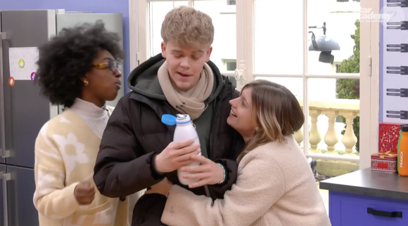 Ses quatre autres camarades sont nommés, à savoir Charles, Marine, Franck et Ulysse

Charles nommé dans la "Star Academy" après avoir loupé son évaluation de théâtre. TF1