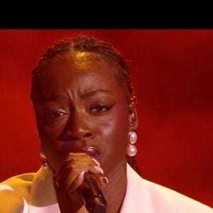 Pour les demi-finales, Sarah affrontera Léa.
Sarah est revenue sur son duo avec Pascal Obispo lors du dernier prime. Capture d'écran TF1