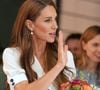 La princesse de Galles a recyclé une robe Suzannah London déjà portée et ajouté de nouveaux escarpins.

Kate Middleton, la princesse de Galles (Royaume-Uni), visite l'hôpital pour enfants Evelina London à Londres le lundi 6 juillet.
Photo prise par Alastair Grant / WPA-Pool.