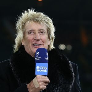 Rod Stewart, à Glasgow, en Ecosse, lors d'un match de football entre le Bayern Munich et le Celtic Football Club / Backgrid UK/ Bestimage



Pictured: Rod Stewart
