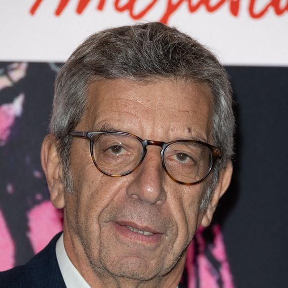 Michel Cymes assiste au Gala d'Enfance Majuscule à la salle Gaveau le 10 décembre 2025 à Paris, France. Photo by Nasser Berzane/ABACAPRESS.COM