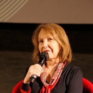 Et la jeune actrice a d'ailleurs glissé une anecdote sur son passage dans l'appartement de son aînée, rue Madame, dans le très chic VIe arrondissement de Paris. 

Rencontre avec Nathalie Baye lors du Festival International Serie Mania à Lille le 20 mars 2022. © Christophe Aubert via Bestimage