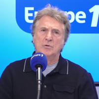François Cluzet règle ses comptes en direct avec un célèbre acteur, d'une "prétention hors norme" selon lui