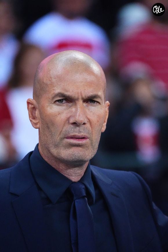 Les Bleus ont affronté la Turquie dans le cadre de la Ligue des nations 

Zinédine Zidane lors du match de l'équipe de France contre la Turquie le 25 septembre 2026. Seskim/PsnewZ/Bestimage