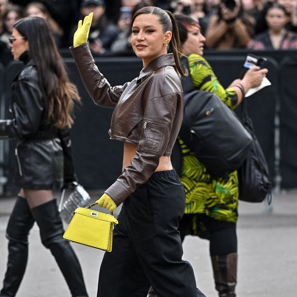 Adele Exarchopoulos arrivant au défilé Fendi lors de la semaine de la mode haute couture à Paris, France, le 25 janvier 2024. Photo par Julien Reynaud/APS-Medias/ABACAPRESS.COM