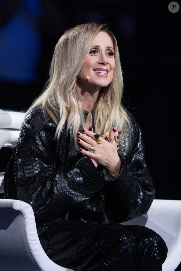Exclusif - Lara Fabian lors de l'enregistrement de l'émission "La chanson secrète N°14", présentée par Nikos Aliagas et diffusée le 26 décembre sur TF1, à Paris le 9 décembre 2025. © Jacovides-Moreau/Bestimage