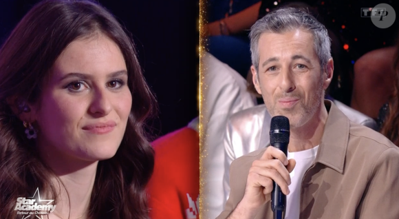 La jeune artiste plisse le regard, comme si elle se préparait à entendre une remarque désagréable à son sujet.

Jeanne et Michael Goldman lors du prime de la "Star Academy" spécial battle sur TF1 le 20 décembre 2025
