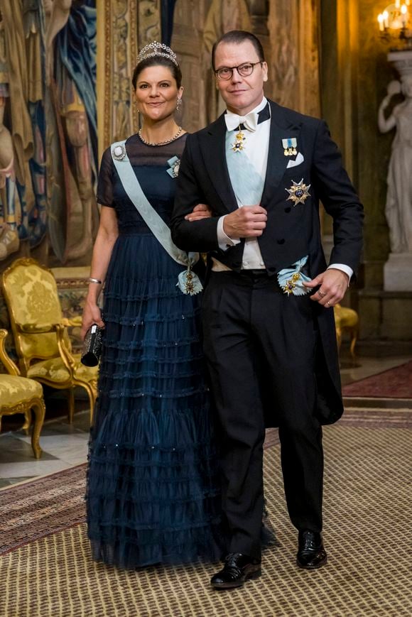 La princesse Victoria, Le prince Daniel - Arrivée de la famille royale de Suède au dîner en l'honneur des lauréats du Prix Nobel 2024 au palais royal de Stockholm. Le 11 décembre 2024