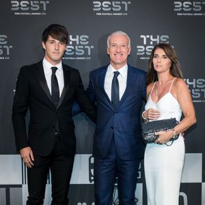 Didier Deschamps, sa femme Claude et leur fils Dylan - Les célébrités arrivent à la cérémonie des Trophées Fifa 2018 au Royal Festival Hall à Londres, Royaume Uni, le 25 septembre 2018. © Cyril Moreau/Bestimage