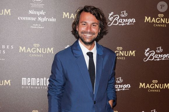Bertrand Chameroy lors du 10e anniversaire de la plage Magnum, le 18 mai 2023 à Cannes, France. Photo by David Boyer/ABACAPRESS.COM