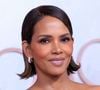 Selon elle, sa maternité plus tardive a aussi participé à déclencher une véritable prise de conscience sur la longévité.

Halle Berry sur le tapis rouge de la 97e Cérémonie des Oscars, le 2 mars 2025 au Dolby Theater à Hollywood.

© PI via ZUMA Press Wire