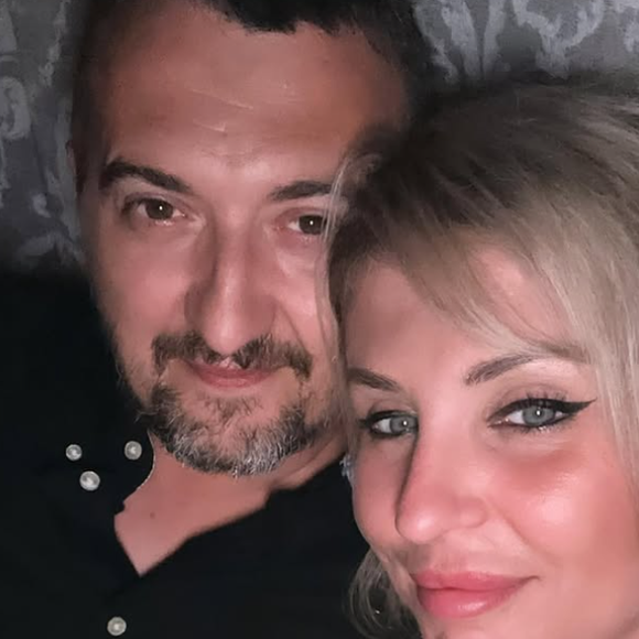 Amandine Pellissard, révélé dans "Familles nombreuses", est maman de neuf enfants avec son époux Alexandre.