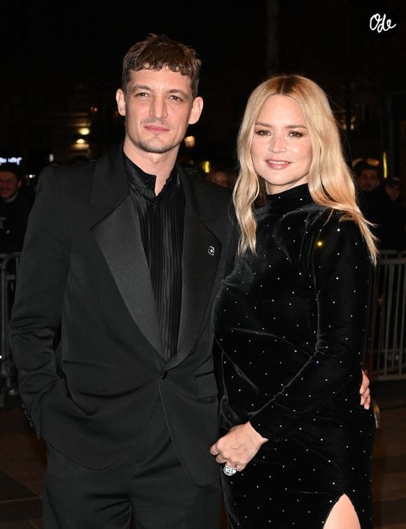 Niels Schneider et sa compagne Virginie Efira - Photocall au Fouquet's après la 48ème cérémonie des César à Paris © Coadic Guirec / Bestimage