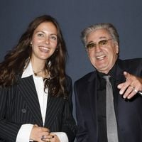 Daniel Auteuil et Emmanuelle Béart : leur fille Nelly dévoile une rare photo de ses deux enfants pour le Nouvel an