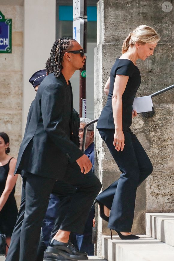 Audrey Crespo-Mara et ses fils Sekou et Lamine - Arrivées aux obsèques de Thierry Ardisson en l’église Saint-Roch de Paris, France, le 17 juillet 2025. © Clovis-Jacovides/Bestimage