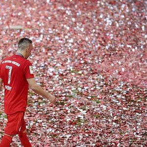 Franck Ribéry célèbre le titre de champion d'allemagne et son dernier match sous les couleurs du Bayern de Munich le 18 mai 2019.
© Panoramic / Bestimage