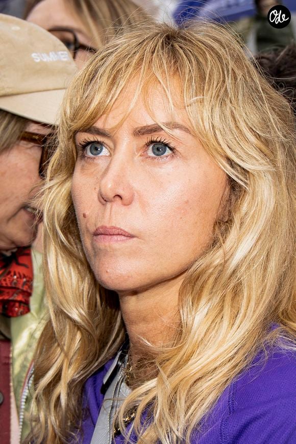 Enora Malagré lors d'un rassemblement dans le cadre de l'affaire Lyhanna pour dénoncer le dysfonctionnement des institutions à Paris le 8 juin 2026. © Vincenzo Arnone / Bestimage