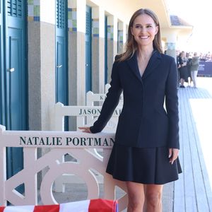 Natalie Portman - Inauguration de la cabine de Natalie Portman sur les planches à l'occasion de la 50ème édition du Festival du Cinéma américain à Deauville. Le 14 septembre 2024. © Denis Guignebourg / Bestimage