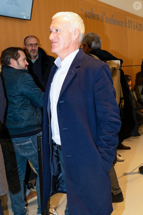 Le tribunal correctionnel de Paris est aujourd'hui le théâtre d'un procès qui promet de beaucoup faire parler 

Didier Deschamps - Arrivées au tribunal correctionnel de Paris en marge du procès en diffamation entre Didier Deschamps et Daniel Riolo. Le procès en diffamation opposant Didier Deschamps à Daniel Riolo s’est ouvert le 20 novembre 2025 devant la XVIIe chambre du tribunal correctionnel de Paris. © Pierre Perusseau/Bestimage