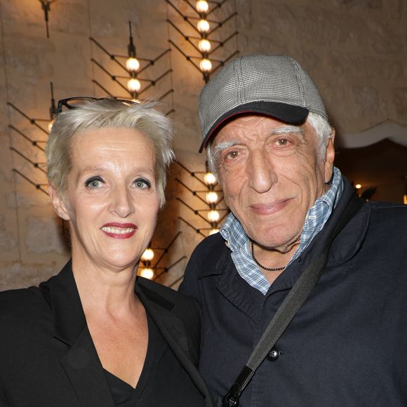 dans les studios de RTL alors qu'il était invité dans "On refait la télé"

Exclusif - Gérard Darmon et sa femme Christine - Dédicace du livre de Jean Testanière "Messager de l'invisible" avec S.Vartan et V.Jannot chez Paillettes à Paris le 19 septembre 2024. © Coadic Guirec/Bestimage