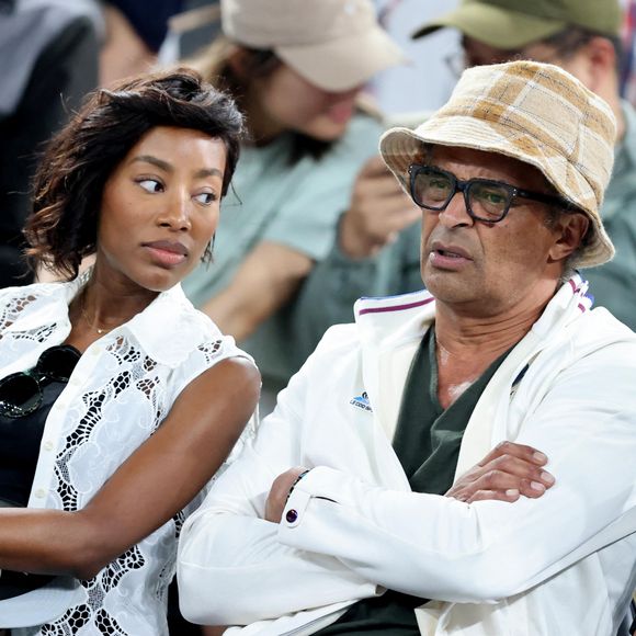 En couple avec la belle Malika, Yannick Noah est devenu papa pour la sixième fois

Yannick Noah et sa compagne Malika - Les célébrités en tribunes pendant l'épreuve de basketball de Demi-Finale opposant la France à l'Allemagne lors des Jeux Olympiques de Paris 2024 (JO) à l'Arena Bercy, à Paris, France, le 8 août 2024. © Jacovides-Perusseau/Bestimage