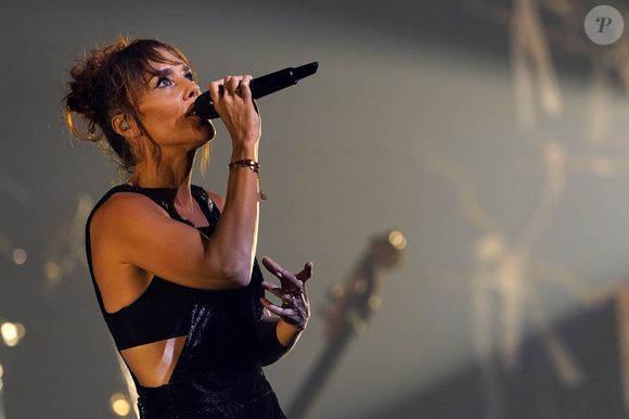 Cet homme qui a brisé son adolescence, Zaz le décrit comme étant "pire que son père".

Zaz en concert lors du festival Universal Music de Madrid, le 24 juillet 2022. 

Photo : Alterphotos / Panoramic / Bestimage