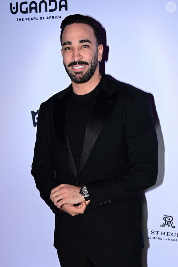 Adil Rami - Photocall de la soirée AKILI MIRARI sur la plage "Croisette Beach - MGallery" lors du 79ème Festival International du Film de Cannes, le 13 mai 2026.
Photo par Romain Doucelin/Bestimage