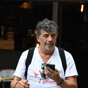 Pour l'heure, ni le principal concerné ni son avocat ne se sont exprimés sur l'affaire mais ce mardi matin, franceinfo informe qu'il a été placé en garde à vue.

Exclusif - Stéphane Plaza lors de l'hommage à l’acteur Yannik Mazzilli (Scènes de ménages) au théâtre de la Renaissance à Paris, France, le 2 août 2024.