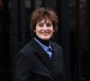 "Mes filles ont pu me reprocher de vouloir être optimiste à tout prix", explique Inès de la Fressange, à 'Paris Match'. "Elles considèrent que c'est un défaut. J'ai hérité du 'Never explain, never complain' de ma grand-mère. J'ai appris à me confier davantage avec l'âge."
Inès de la Fressange - Arrivées au défilé Jacquemus lors de la Fashion Week Masculine prêt-à-porter Automne/Hiver 2025-2026 à Paris, le 26 janvier 2025. © Denis Guignebourg / Bestimage