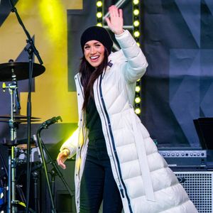 Leurs enfants, Archie et Lilibet, n’ont pas fait le voyage, mais ils n’ont pas été oubliés.

Le prince Harry et Meghan Markle font une apparition à la cérémonie d'accueil de Whistler lors des Jeux Invictus Vancouver Whistler. Le couple a rejoint les athlètes et les supporters à Vancouver, au Canada, pour lancer les prochains jeux ©Backgrid USA / Bestimage février 2025