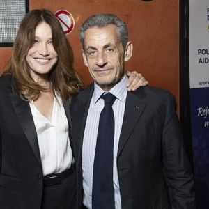 Exclusif - Carla Bruni et son mari Nicolas Sarkozy en backstage du concert du gala des 20 ans de la fondation Recherche Alzheimer "2 générations chantent pour la 3ème" à l'Olympia à Paris le 18 mars 2024.

© Cyril Moreau / Bestimage