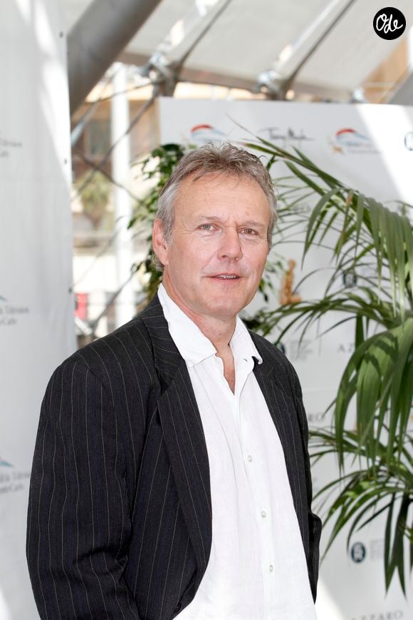 Le comédien était principalement connu pour son rôle de Rupert Giles dans la série culte "Buffy contre les vampires"

Archives - Anthony Head pour "The adventure of Merlin" - Photocall pendant le 51ème festival de la télévision de Monte-Carlo en 2011.
Crédit : JLPPA / Bestimage
